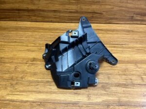 2014-2019 BMW X5 F15 Fender Mount Bracket Rear Right Trim 51647294544 OEM