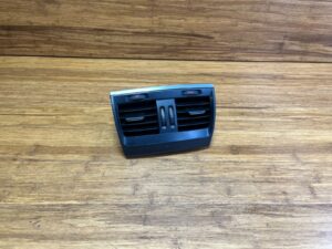 2014-2019 BMW X6M F86 Console Air Vent Fresh Air Grille Rear Center Side OEM
