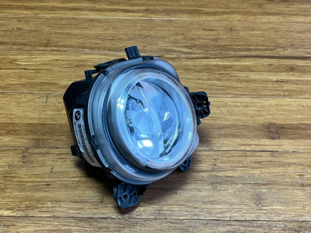 2014-2019 BMW X6M F86 LED Fog Light Lamp Front Right Side 63177317252 OEM