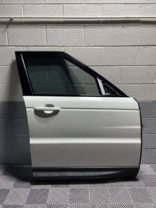 2014-2022 Range Rover Sport L494 Right Front Door Shell FUJI White OEM *NOTE*