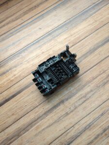 2014-2022 Volkswagen Beetle 2.0L Engine Fuse Relay Box Unit OEM 5C0937819C
