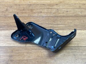2014-2023 Maserati Ghibli M157 Front Right Radiator Intercooler Bracket OEM