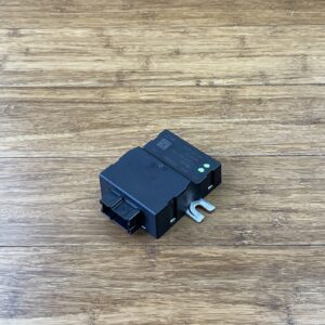 2014-2024 BMW i8 I12 Electric Fuel Pump Control Unit Module 16147404880 OEM