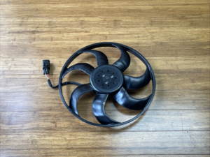 2014-2024 Mini Cooper S F55 2.0L Engine Front Cooling Motor Fan 7636070 OEM