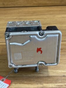 2015-2016 Porsche Macan Anti-Lock Brake ABS Pump Module OEM 95B907379F