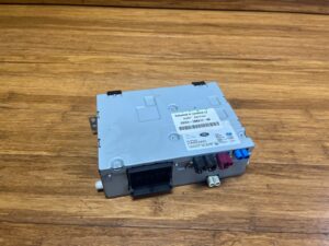 2015-2017 Land Rover Discovery Sport L550 Radio Stereo Receiver Module OEM