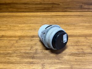 2015-2018 Porsche Cayenne 92A 3.6L Engine Support Motor Mount 7P5199131 OEM