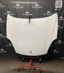 2015-2018 Porsche Cayenne 92A Engine Hood Bonnet Shell Panel White OEM *NOTE*