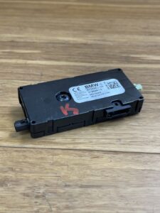 2016-2023 BMW 550i F90 540i G30 Radio Antenna Amplifier Module 8735981 OEM