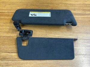 2017-2020 Mercedes S450 W222 Left Front Sun Visor Alcantara W/ Mirror OEM