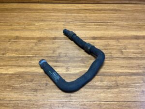 2017-2023 Audi R8 4S 5.2L Engine Rear Side Coolant Hose Pipe Line 4S0121049 OEM