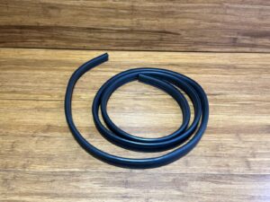 2017-2023 Audi R8 4S 5.2L Hood Seal Genuine Gasket 18K Miles 4S0823731 OEM