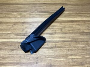 2017-2023 Rolls Royce Dawn RR6 Rear Left Inner Weatherstrip Cover 7370151 OEM