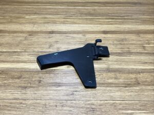 2017-2023 Rolls Royce Dawn RR6 Underbody Left Paneling Mile Bracket OEM PH