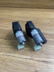 2017-2025 Audi Q5 FY Rear Sunroof Moonroof Panoramic Roof Motor Set OF 2 OEM