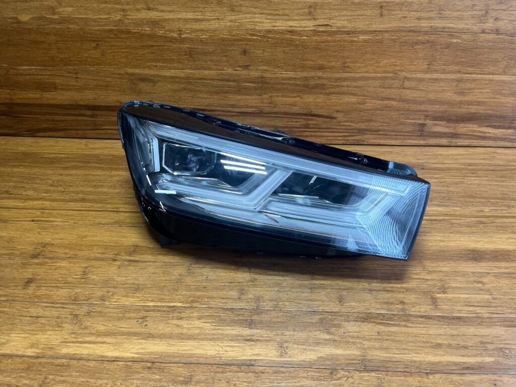2018-2020 Audi Q5 SQ5 FY Headlight LED Lamp Front Right 80A941774J OEM