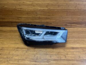 2018-2020 Audi Q5 SQ5 LED Headlight Housing Front Right Side 80A941774J OEM NOTE