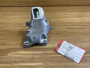 2018-2021 Mercedes S560 W222 Left Engine Motor Frame Mount Bracket Support OEM