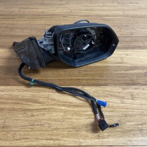 2018-2022 Volkswagen Atlas Right Passenger Side Mirror W/ Camera OEM