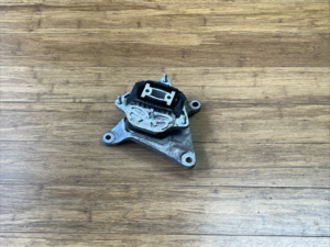 2018-2025 Audi SQ5 FY Transmission Mount Support Bracket 8W0399118D OEM