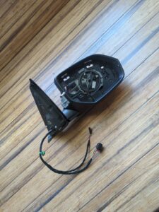 2018 Volkswagen Atlas Front Right Door Mirror Housing 3CN857508 OEM *NOTE*