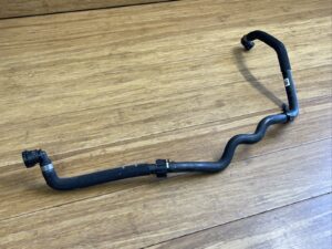2019-2023 BMW X7 G07 3.0L Engine Radiator Coolant Hose Tube Pipe Line OEM