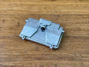 2019-2024 Porsche Macan 95B Windshield Lane Assist Camera OEM 95B980654A