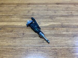 2019-2025 BMW M3 G80 Fuel Rail Injector High Pressure 1K Miles 8671991 OEM