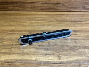 2019-2026 BMW X7 G07 Audio Radio Volume Control Panel Switch Front OEM