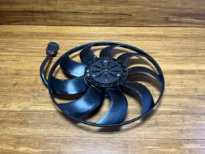 2020-2025 BMW M5 F90 Engine Radiator Cooling Fan Motor Blade 43K Miles OEM