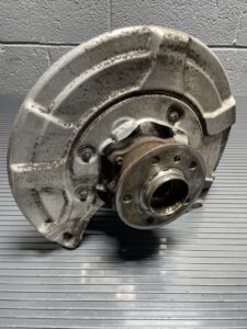 2020-2026 BMW X5M F95 Rear Left Spindle Knuckle Hub 74k Miles 6876653 OEM