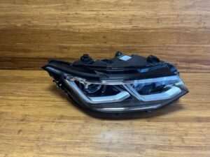 2021-2024 Volkswagen Tiguan AD1 Headlight LED Dynamic Lamp Front Right OEM *NOTE
