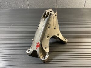 2021-2026 BMW M3 G80 Engine Motor Support Mount Brackets Right 2k Miles OEM
