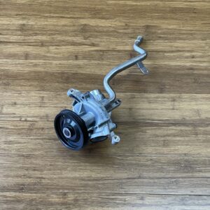 2022-2024 Volvo S60 2.0L Engine Water Coolant Pump 32382367 10k Miles OEM