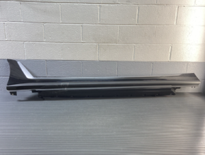 2022-2025 BMW I4 G26 Gran Coupe Left Rocket Molding Assembly Black 475 OEM *NOTE