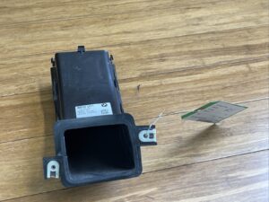 2023-2026 BMW X1 U11 Rear Left Brake Air Vent Duct Intake Pipe 51749883605 OEM