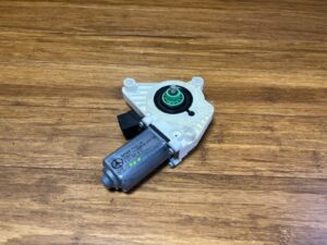 2007-2013 Mercedes W221 S550 S400 Window Regulator Motor Rear Right Side OEM