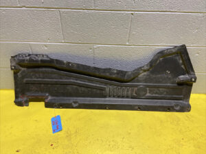 2007-2014 BMW X5 E70 Front Left Lower Underbody Splash Shield Panel OEM *NOTE*