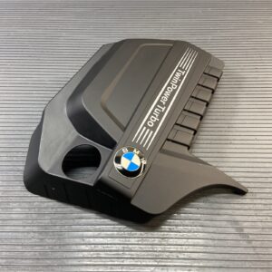 2010-2019 BMW 535xi F10 3.0L Engine Motor Upper Cover Panel Trim 11127607447 OEM