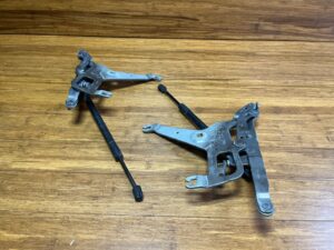 2014-2019 BMW X5 F15 Hood Hinge Support Brace Bracket Front Left & Right OEM