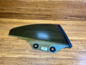2014-2020 BMW M4 F83 Convertible Window Glass Rear Right Side 7290496 OEM