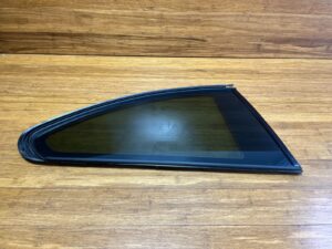 2014-2021 BMW M2 F87 Rear Right Side Quarter Window Vent Glass Black 7294346 OEM