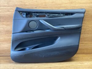2015-2018 BMW X5M F85 Front Right Interior Inner Door Trim Panel OEM *NOTE*