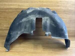 2015-2026 Porsche Macan Rear Right Quarter Wheelhouse Fender Liner Shield OEM