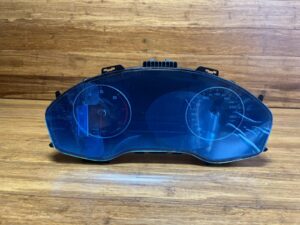 2017-2018 Audi A4 Quattro Instrumental Cluster Speedometer 8W5920740D OEM