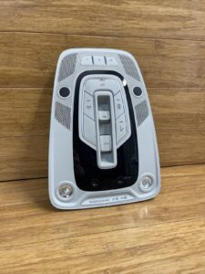 2017-2019 Audi Q7 4M Front Console Reading Dome Light Lamp OEM 4M0947135CT