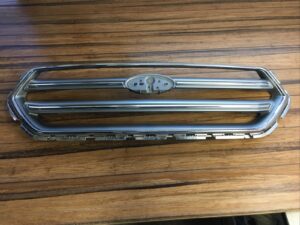 2017-2019 Ford Escape Front Bumper Grille No Emblem OEM GJ548200CBW note*