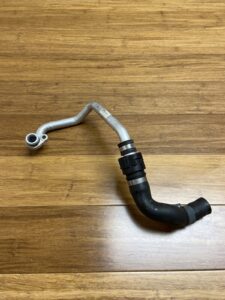2017-2020 2019 Audi S4 Water Pump Coolant Hose Pipe Line Tube