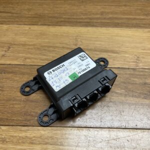 2017-2020 Maserati Levante Park Assist Control Module Unit 670106861 OEM