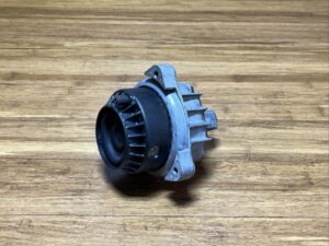 2017-2023 Rolls Royce Dawn RR6 6.6L Engine Mount Right Side 16K Miles OEM PH